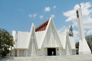 蒙羅維亞機場三字代碼(MLW)_Monrovia空運機場,利比里亞機場